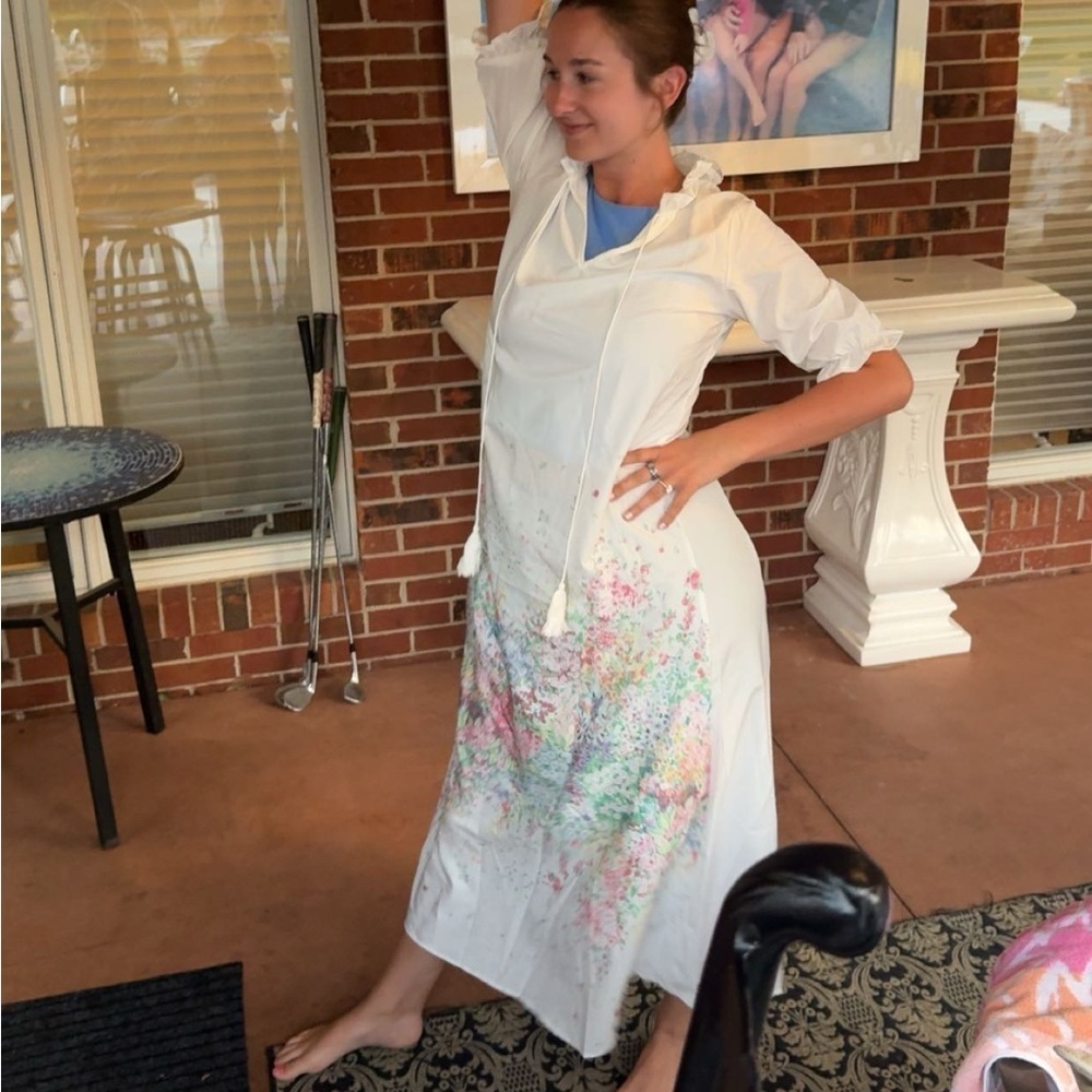White Dress with Colorful Splatter Floral Design V Neck Short Sleeve - Picture 8 of 8
